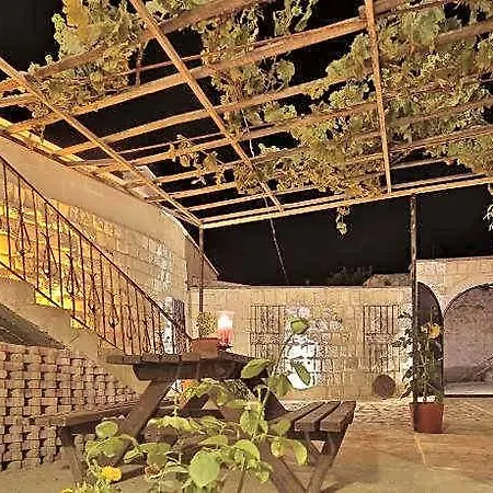 Turkish Cave House Ургуп